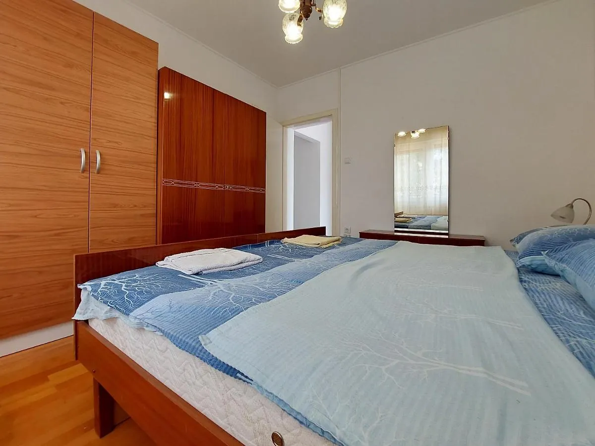 Apartment Viktor Crikvenica