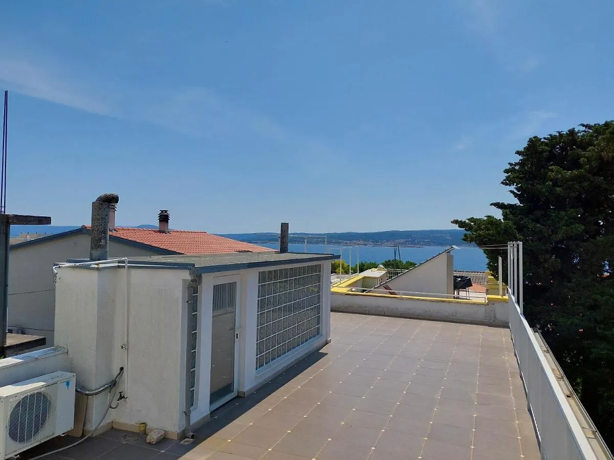 Apartment Viktor Crikvenica