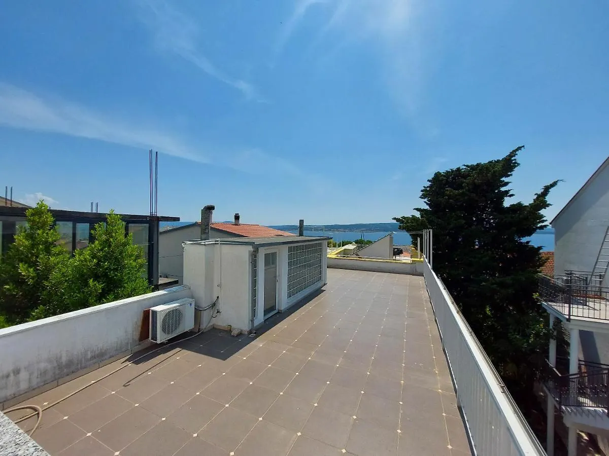 Apartment Viktor Crikvenica