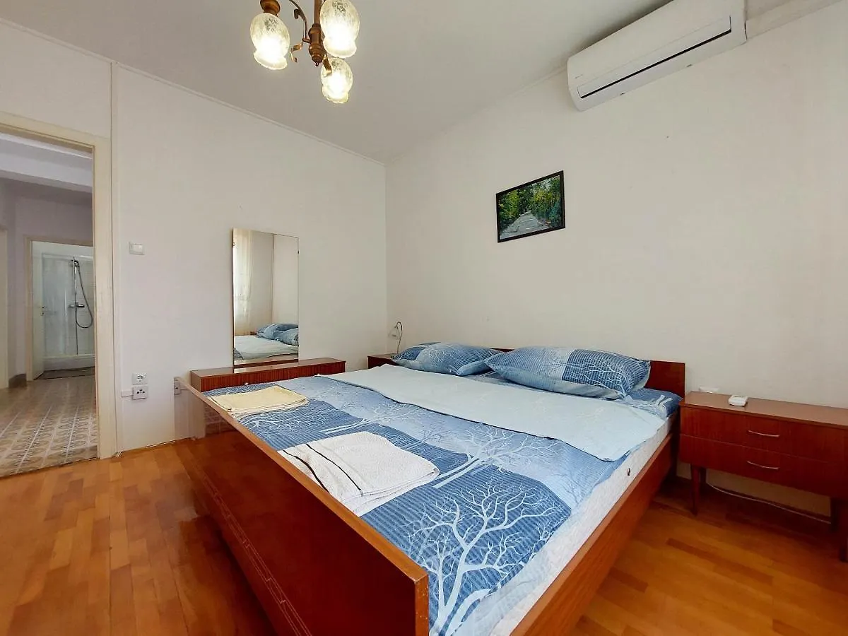 Apartment Viktor Crikvenica